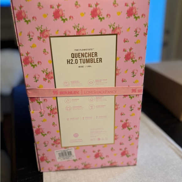 Sold Out Stanley 1913 x LoveShackFancy Quencher H2.0 Flowstate™ Tumbler | 40 OZ - Picture 9 of 15